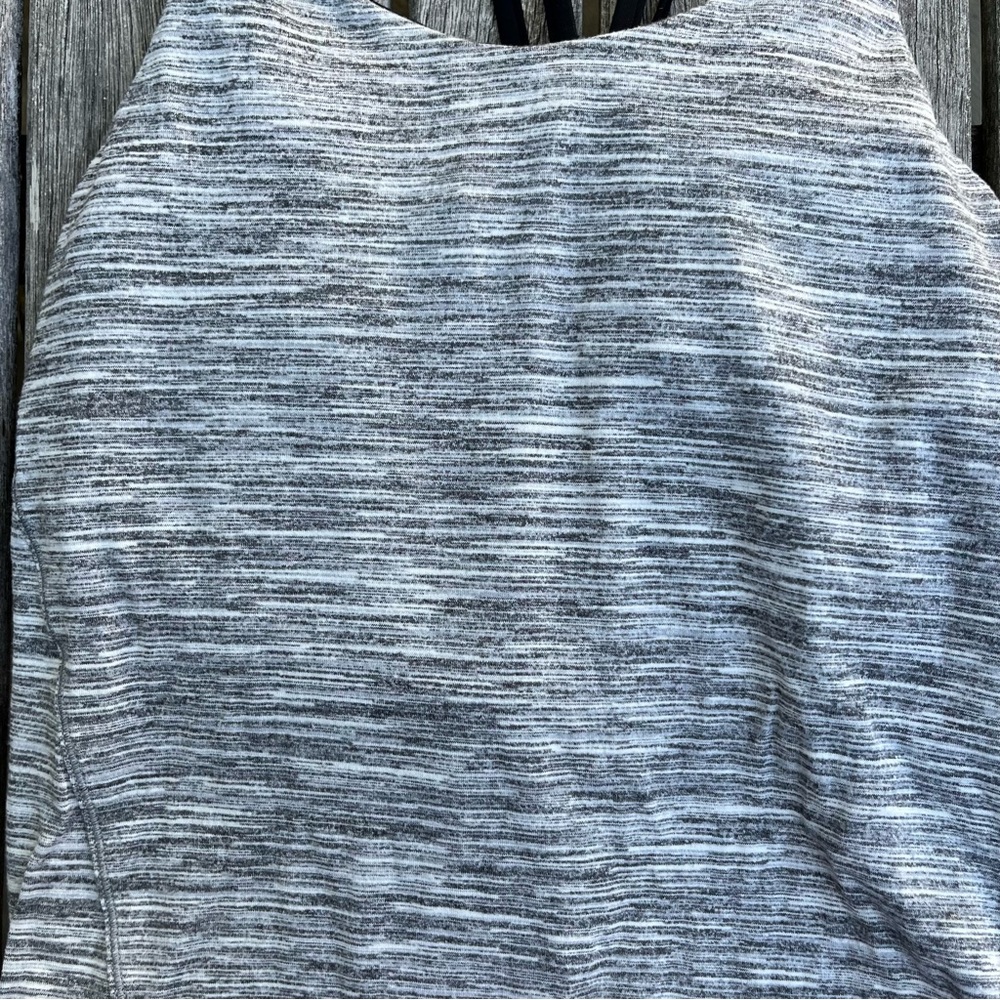 Lululemon Moment To Movement 2-In-1 Tank 2 Gray Black - Picture 7 of 7